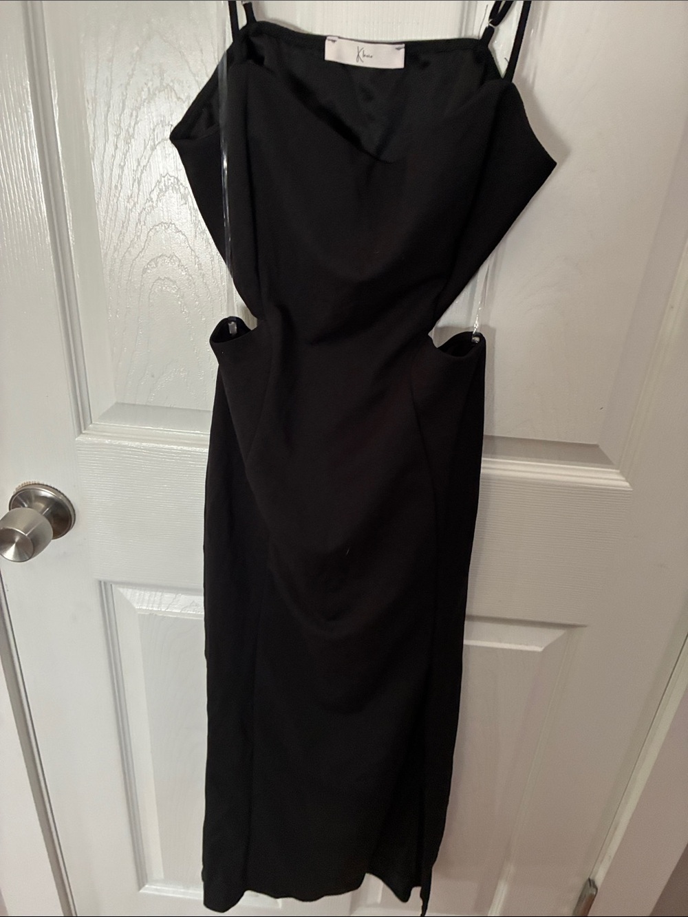 Klesis Elegant Black Cutout Midi Dress